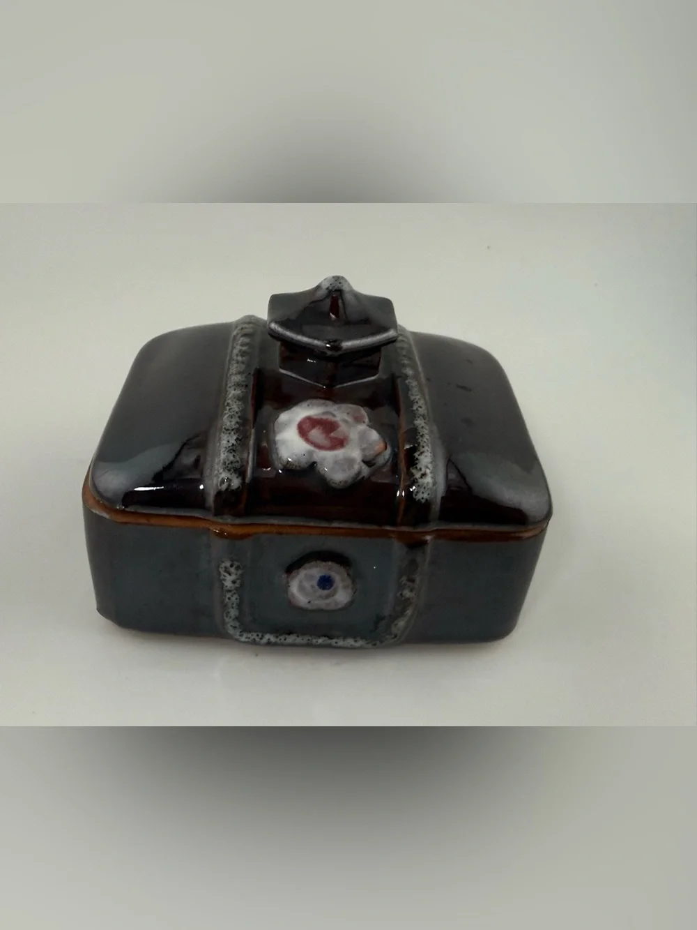 Vintage Japanese ceramic redware cigarette/trinket box